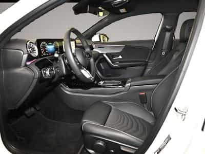 Mercedes 250 (2025) - Foto 6