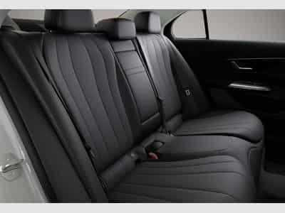 Mercedes 300 (2025) - Foto 7