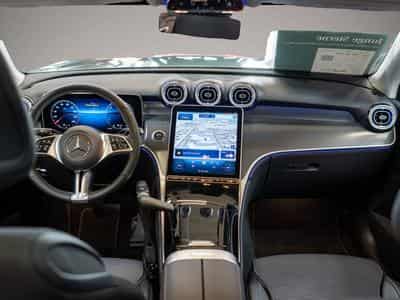 Mercedes GLA 200 (2024) - Photo 5