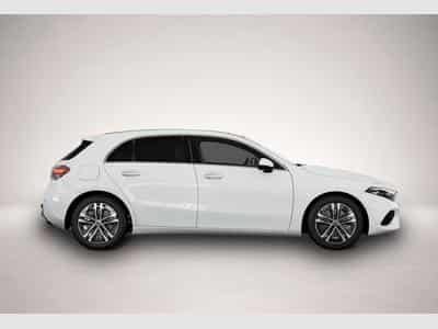Mercedes 250 (2025) - Foto 5