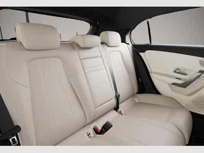 Mercedes 250 (2025) - Foto 7