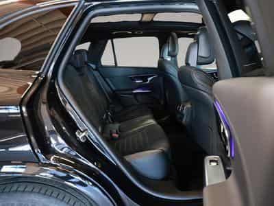 Mercedes GLA 200 (2025) - Photo 4