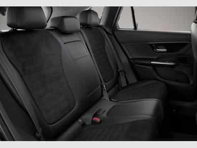 Mercedes GLA 200 (2025) - Photo 7
