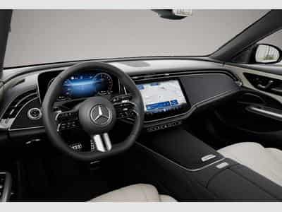 Mercedes 300 (2025) - Foto 2