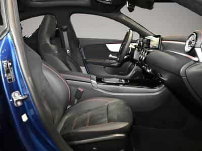 Mercedes GLA 200 (2025) - Photo 2