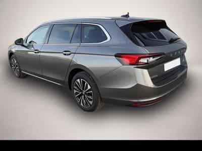 Skoda Superb (2025) - Foto 2