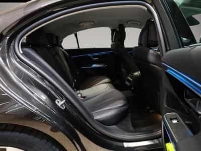 Mercedes 300 (2024) - Foto 4