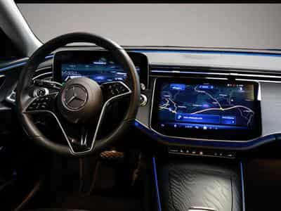 Mercedes 300 (2024) - Foto 6