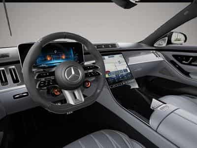 Mercedes C 63 AMG (2025) - Foto 2