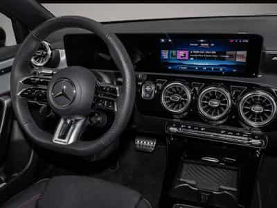 Mercedes C 63 AMG (2025) - Foto 6