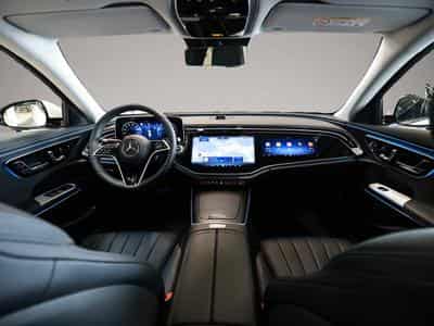Mercedes 300 (2025) - Foto 5