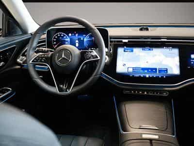 Mercedes 300 (2025) - Foto 6