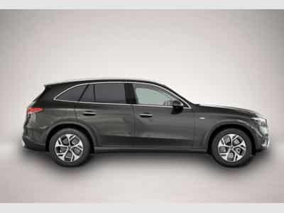 Mercedes GLA 200 (2025) - Photo 5
