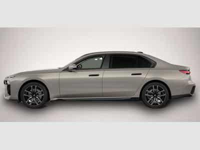 BMW 740 (2026) - Foto 2