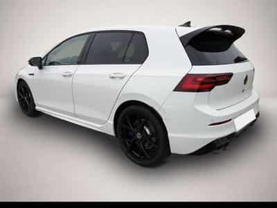 VW Golf (2024) - Photo 2