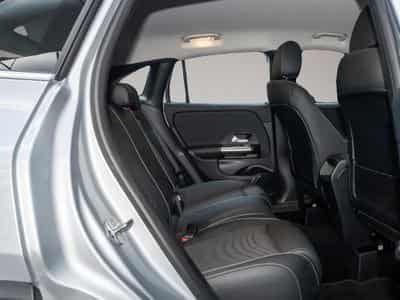 Mercedes GLA 200 (2025) - Photo 4