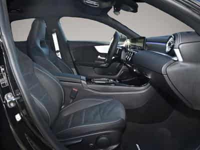 Mercedes GLA 200 (2025) - Photo 2