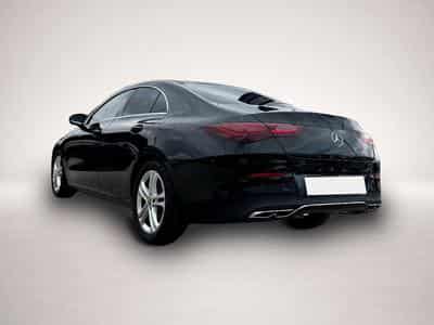 Mercedes GLA 200 (2023) - Photo 2
