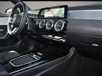 Mercedes GLA 200 (2025) - Photo 5