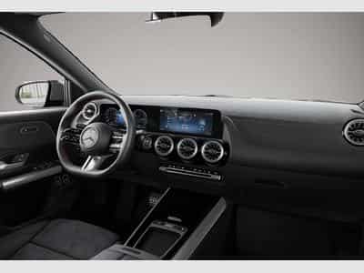 Mercedes GLA 200 (2025) - Photo 4