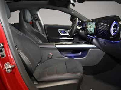 Mercedes GLA 200 (2025) - Photo 2