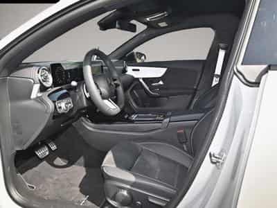 Mercedes GLA 200 (2025) - Photo 6