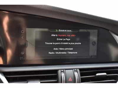 Alfa-Romeo Giulia 2.0 T Sprint ATX CUIR MEMO GPS ACC LANE SIDE CAM (2021) - Photo 13