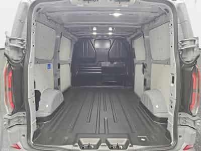 Ford Transit 2.0 ECOBLUE 170 BVA L1H1 Sport (2026) - Foto 14