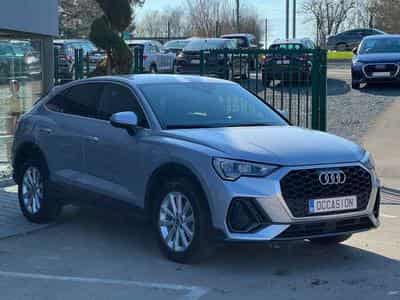 Audi Q3 HYBRIDE ESSENCE S-TRONIC 245 CV (2021) - Foto 2