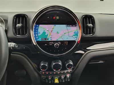 MINI Countryman SE All4 1.5A PHEV Cooper SE ALL4/NAVI/FULL LED/JA17/PDC (2023) - Foto 11