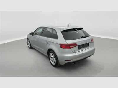 Audi A3 30 TFSI S tronic Cuir / Navi / Led / PDC av+ar (2019) - Photo 2