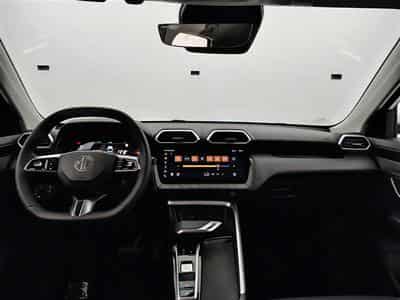 MG ZS 1.5 Hybrid+ Luxury NAVI / CAMERA / CARPLAY / ALU (2026) - Foto 8