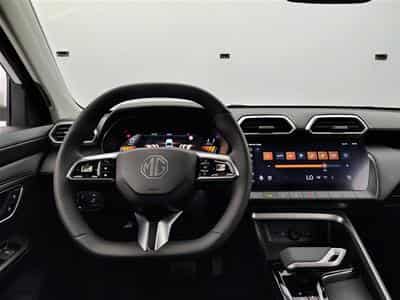 MG ZS 1.5 Hybrid+ Luxury NAVI / CAMERA / CARPLAY / ALU (2026) - Foto 9