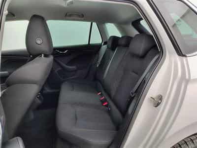 Skoda Kamiq 1.0 TSI Ambition CARPLAY / FULL LED / CAMERA / JA 16" (2022) - Photo 13
