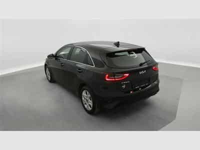Kia Ceed 1.0 T-GDi More (2024) - Photo 2