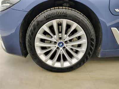 BMW 520 520eA PHEV NAVI / CUIR / FULL LED / HUD (2022) - Foto 6