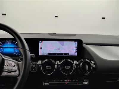 Mercedes B 180 B 180 7G-Tronic Business *NAVI/CUIR PARTIEL/PDC AV+AR* (2020) - Foto 11