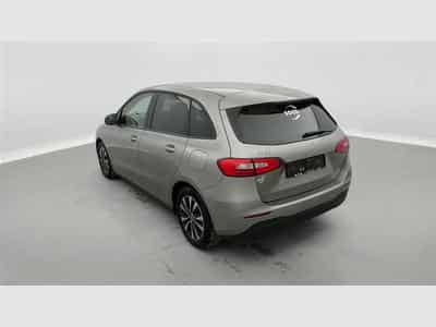 Mercedes B 180 B 180 7G-Tronic Business *NAVI/CUIR PARTIEL/PDC AV+AR* (2020) - Foto 2