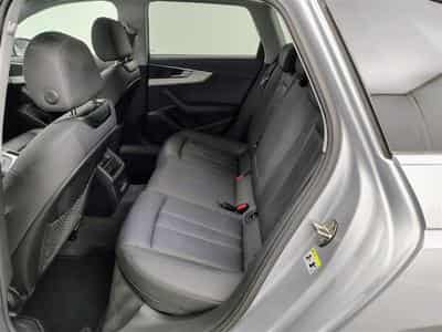 Audi A4 35 TFSI S tronic Cuir / Navi Cockpit / Led / PDC av+ar (2021) - Foto 13