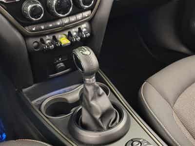 MINI Countryman SE All4 1.5A PHEV Cooper SE ALL4/NAVI/FULL LED/JA17/PDC (2023) - Photo 12