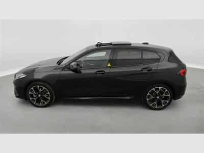 BMW 120 120iA Pack M NAVI / FULL LED / PANO / CAMERA / JA 18" (2025) - Photo 3
