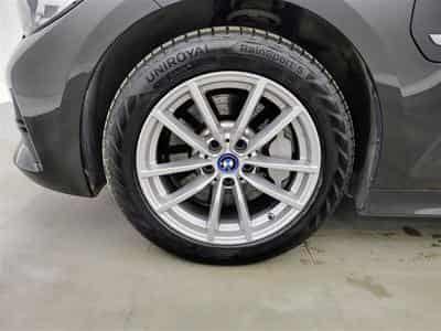 BMW 330 330eA PHEV Touring NAVI / CUIR SPORT / FULL LED (2022) - Photo 6