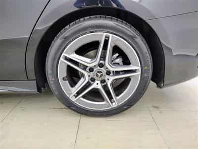 Mercedes A 180 180 AMG Line CUIR/FULL LED/JA18/CAMERA (2022) - Photo 5