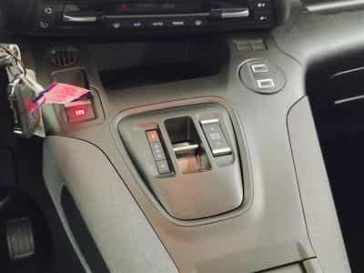 Peugeot Rifter 1.5 BlueHDi 130Cv EAT8 NEW MODELE (2024) - Photo 12