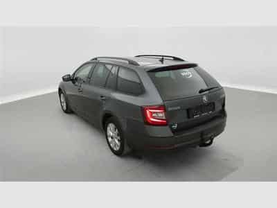 Skoda Octavia 1.6 TDi 115Cv Ambition NAVI / ALU / PDC (2020) - Photo 2