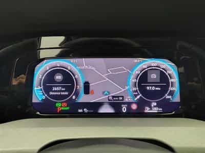 VW Golf 1.5 eTSI Life DSG/NAVI/TO PANO/FULL LED/JA17/PDC (2024) - Foto 10