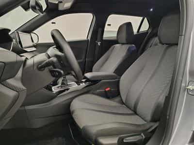 Peugeot 2008 1.2 PureTech 100cv Allure CARPLAY / FULL LED / PDC AV+AR (2024) - Photo 7