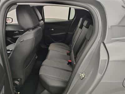 Peugeot 208 1.2i PureTech 100Cv Allure (2024) - Photo 13