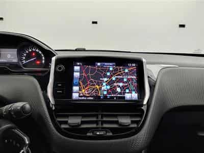Peugeot 208 1.6 BlueHDi GT Line (2017) - Photo 11