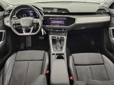 Audi Q3 35 TFSI S line (2024) - Photo 8